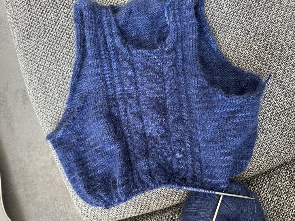 Diervilla bis - Patron de robe au tricot - Podcast Épisode 61 - Maloraé Designs