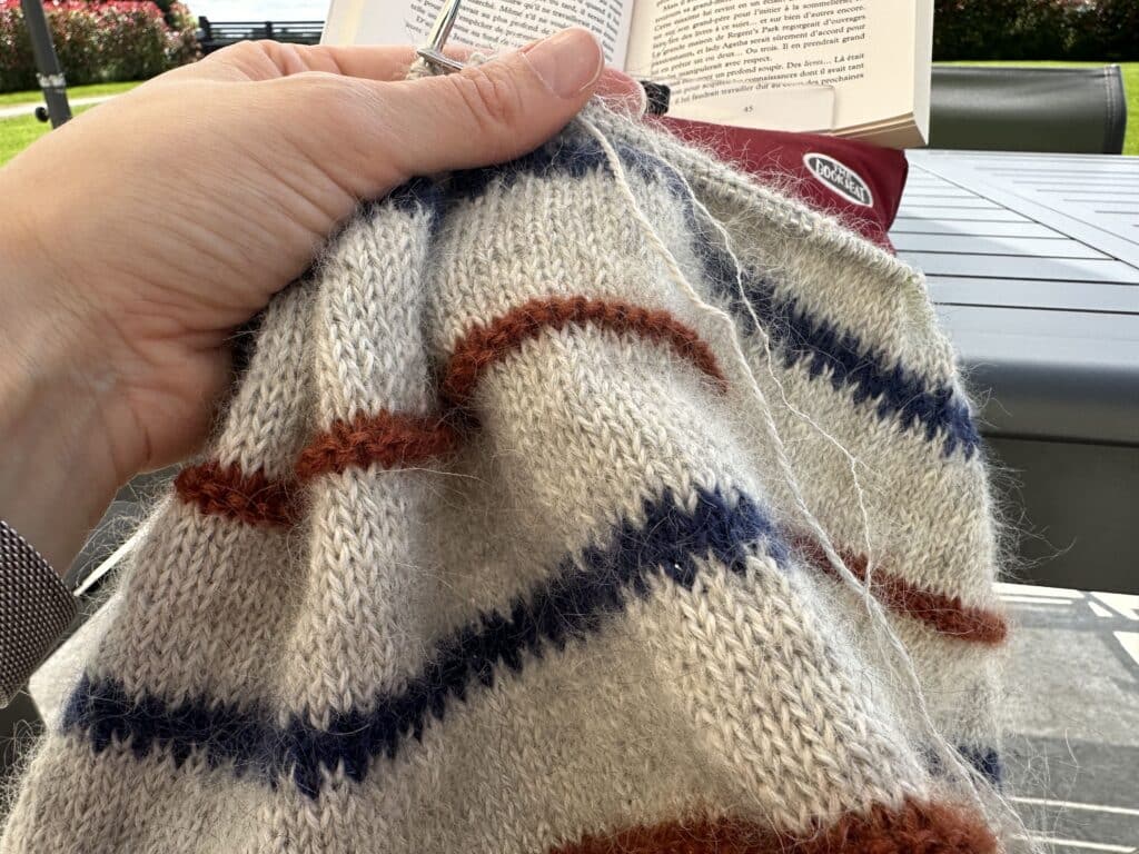 Deutzia bis - Patron de tricot - Pull au tricot pour femme - Podcast épisode 61 - Maloraé Designs