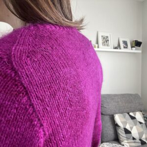 Bougainvillée - Patron de tricot - Pull au tricot pour femme - Mailles d'automne - Maloraé Designs