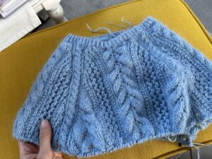 Grémil, un pull raglan en dentelle ! (Appel au test) - Patron de tricot - Maloraé Designs
