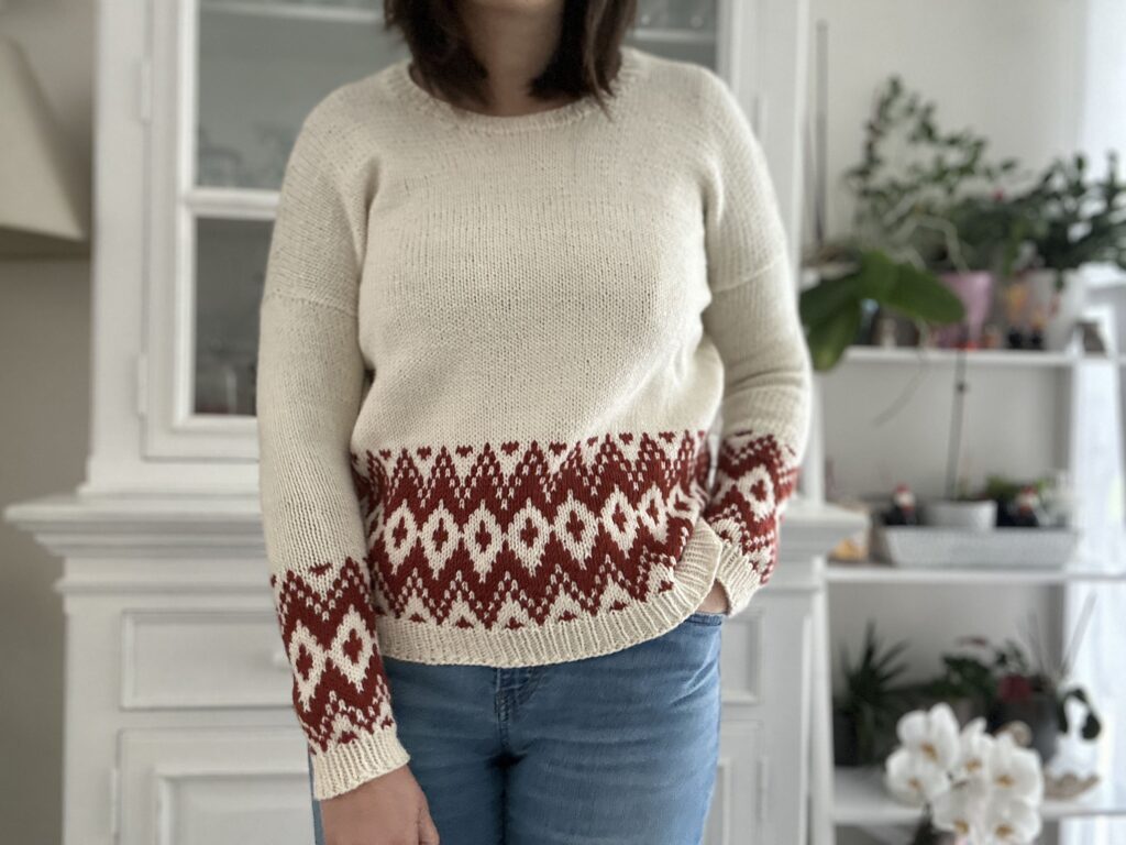 Tritoma - Pull au jacquard pour femme - Patron de tricot - Maloraé Designs