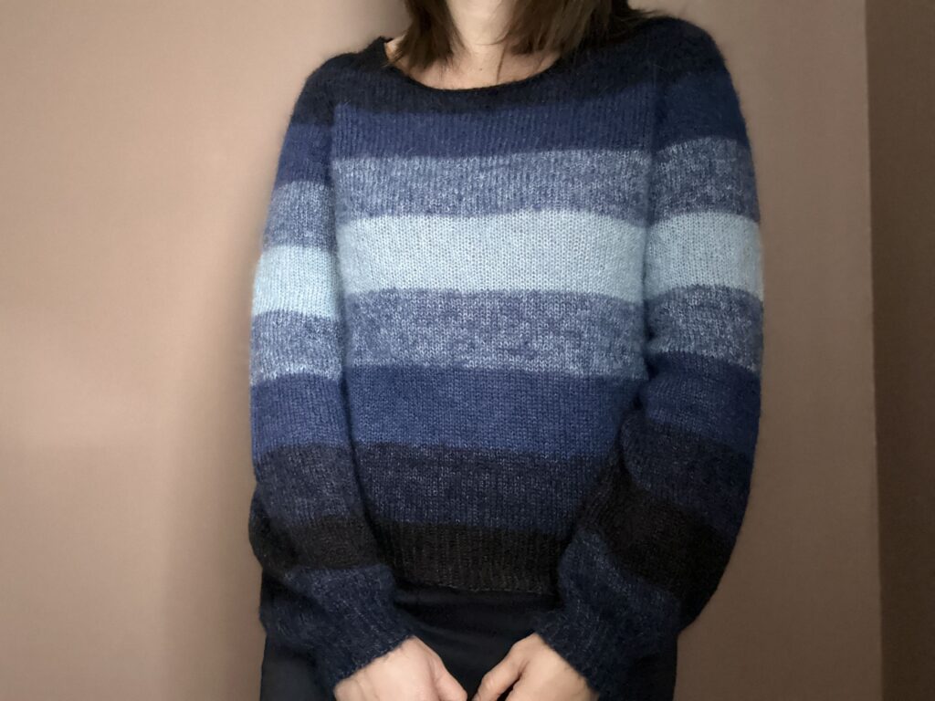 Quiscale - Patron de pull au tricot - Janvier 2025 - Pull rayé - Maloraé Designs