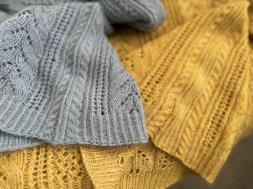 Grémil, un pull moelleux en dentelle au tricot ! - Patron de pull au raglan tricot pour femme - Dentelle - Maloraé Designs