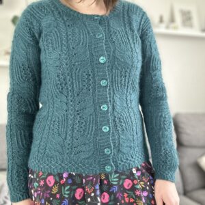 Santini, un gilet cosy pour femme tricoté en dentelle ! - Patron de tricot - Dentelle - Mohair - Maloraé Designs