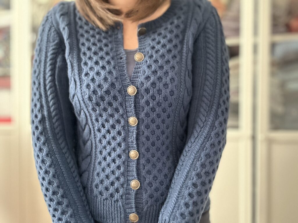 Gilet Acalypha - Patron de tricot - Gilet femme - Maloraé Designs