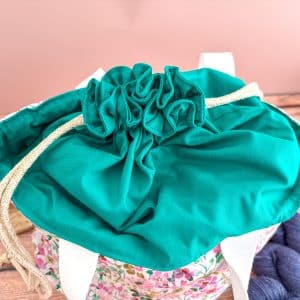 Paniers à projets tricot nomade - Fleurs roses - Taille M - Accessoires tricot - Maloraé Designs