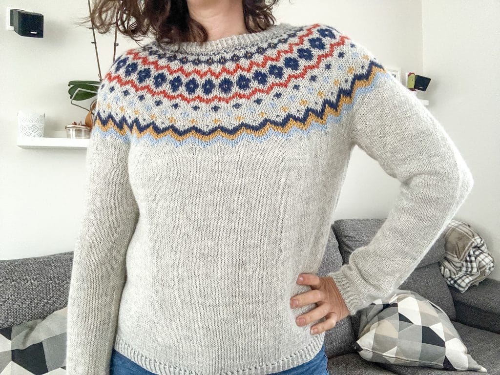 Camara, patron de pull jacquard pour femme au tricot ! - Nouveau patron de tricot - Maloraé Designs