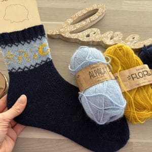Sélène - Patron de chaussettes au tricot en jacquard - Maloraé Designs