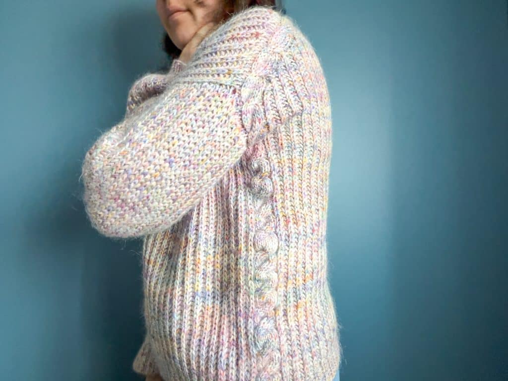 Hélénie, gilet femme en côtes anglaises au tricot ! - Patron de tricot - Maloraé Designs