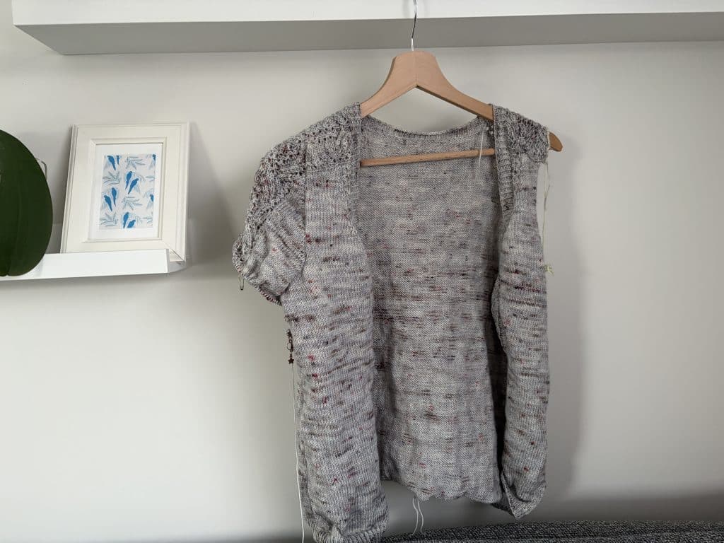 Gilet Montia - Patron de tricot pour femme - Maloraé Designs